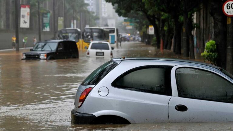 É possível recuperar carro afetado por enchente