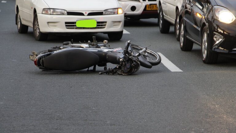 O que fazer após um acidente de trânsito: Guia para motoristas